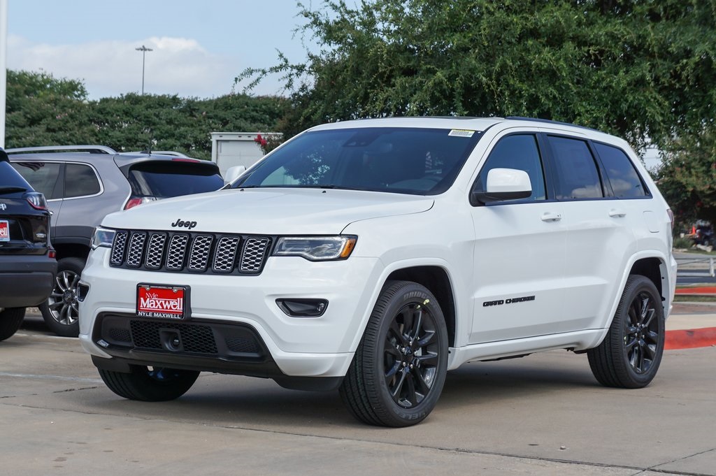 New 2020 JEEP Grand Cherokee Altitude With Navigation